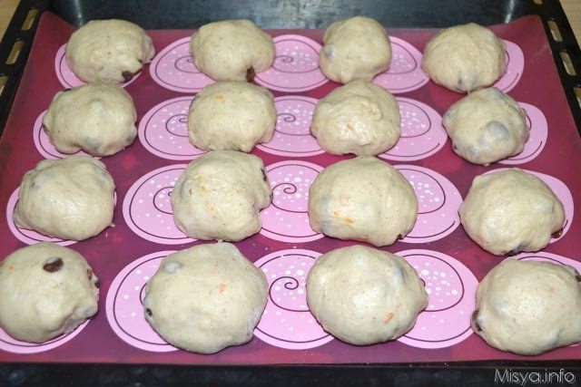 Hot cross buns 8b