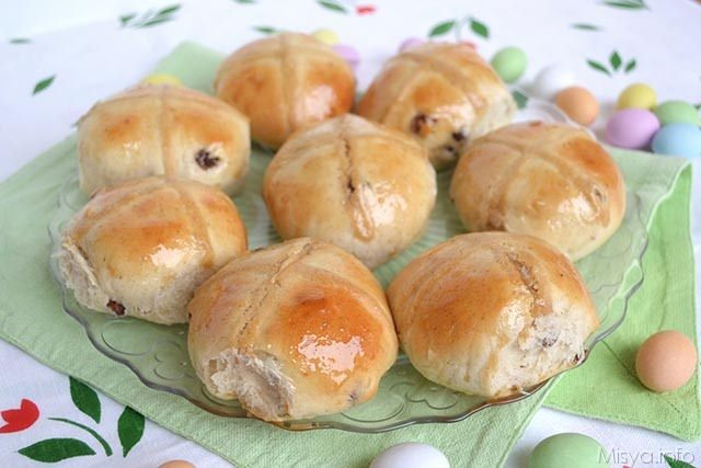 Hot cross buns