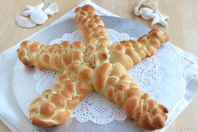 Stella di pane intrecciata