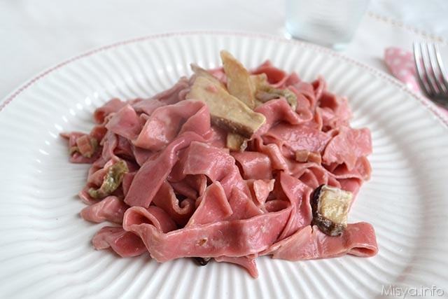 Tagliatelle alla barbabietola