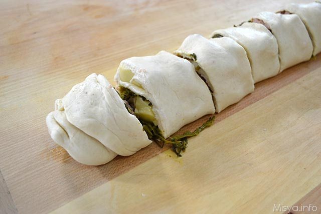 panini napoletani con salsicce e friarielli 15