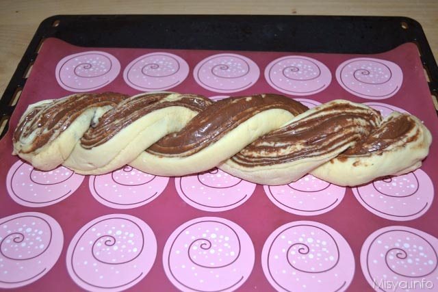 Brioche intrecciata alla nutella 12