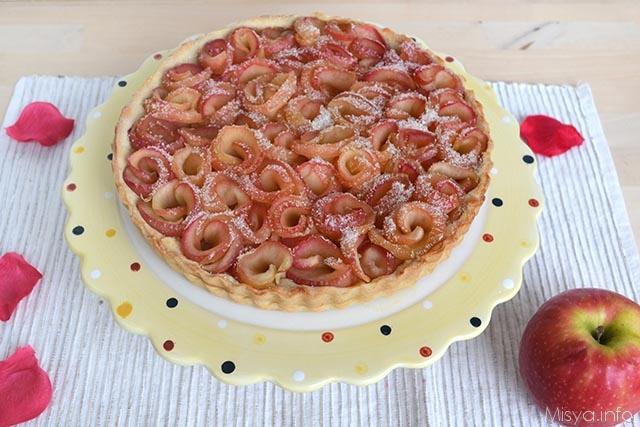 Crostata di rose di mele