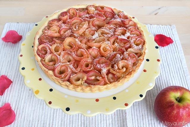 Crostata di rose di mele