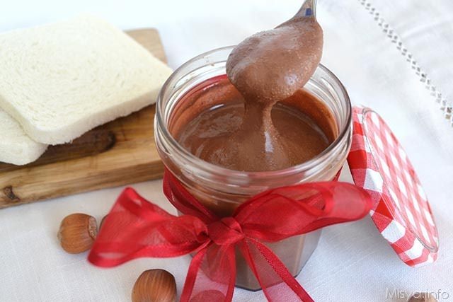 nutella-fatta-in-casa