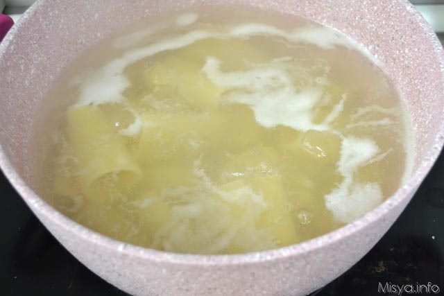 Paccheri con crema di patate e pecorino 6