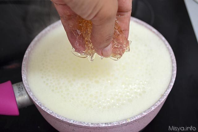 Panna cotta con gelatina di fragole 4