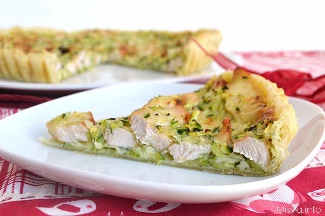 Torta salata con pollo e zucchine