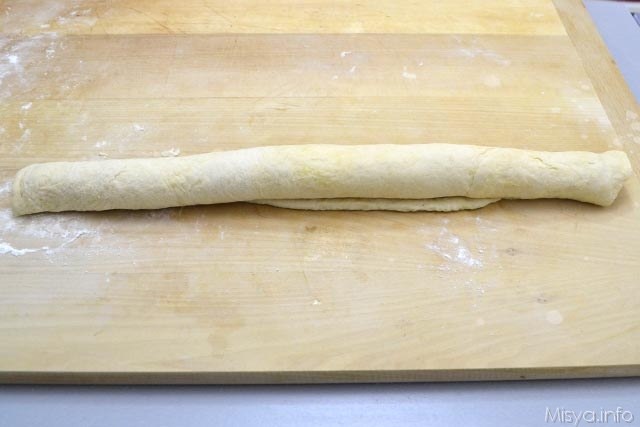 19 arrotolare impasto