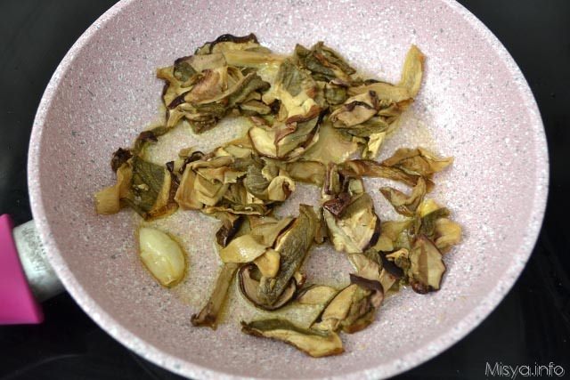 8 funghi in padella