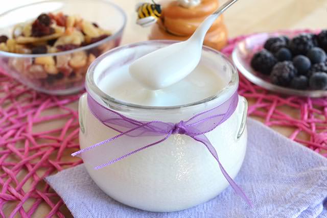 Yogurt fatto in casa bimby