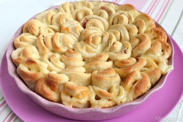 Pan brioche crisantemo