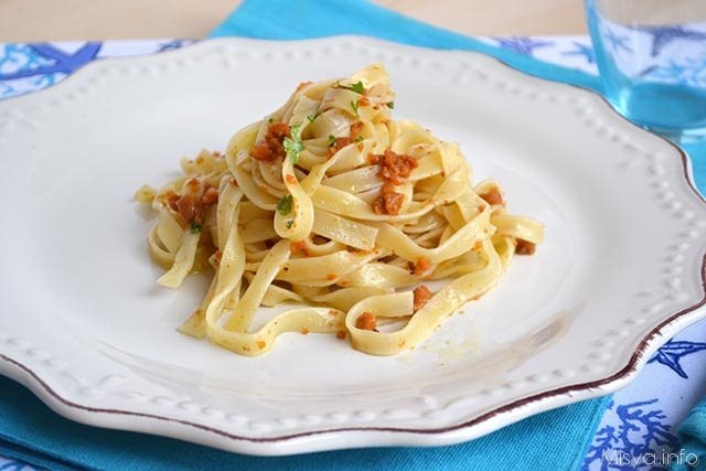 Pasta con polpa di riccio