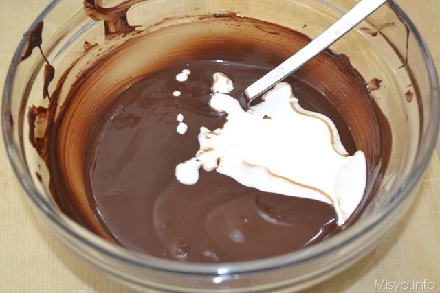 14 aggiungere panna