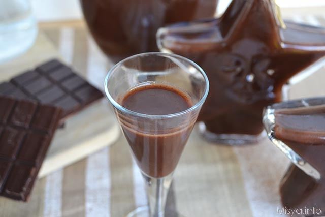 Liquore al cioccolato