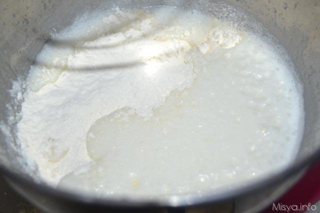 5 aggiungere farina