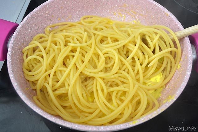 8 spaghetti in padella