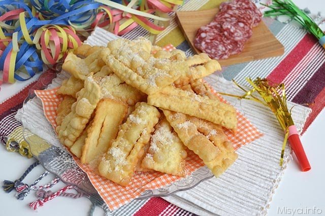 Chiacchiere salate