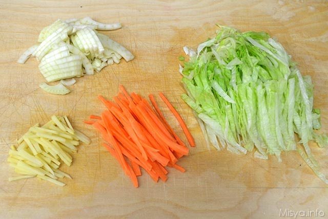 1 tagliare insalata