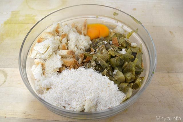 8 aggiungere uova parmigiano