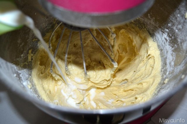 6 aggiungere latte