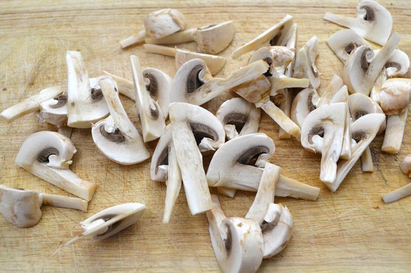 7 funghi tagliati