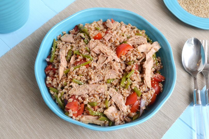 Insalata di farro, fagiolini e tonno