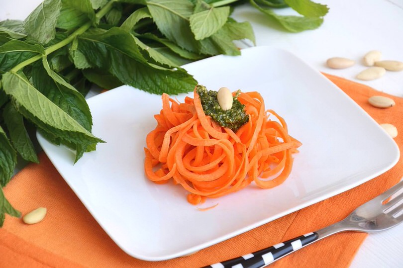 Spaghetti di carote alla menta