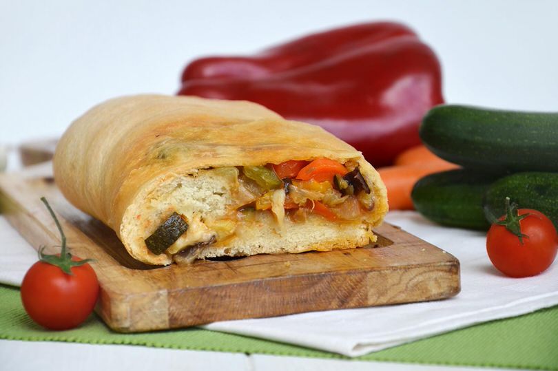 rotolo-di-pizza-alle-verdure