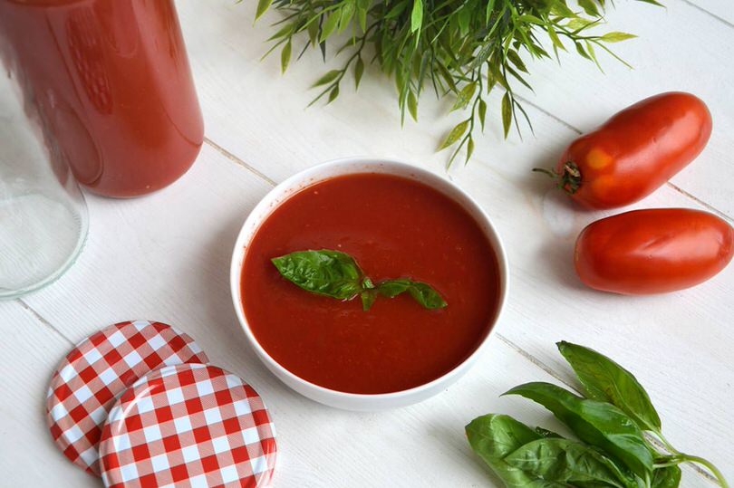Passata di pomodoro fatta in casa