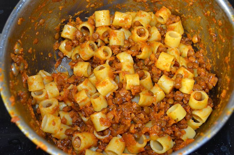 4-aggiungere-pasta