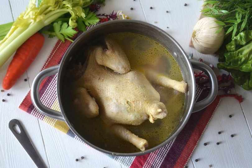 Brodo di pollo