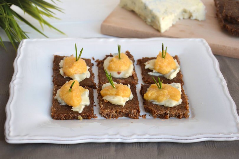 Crostini con zucca e gorgonzola