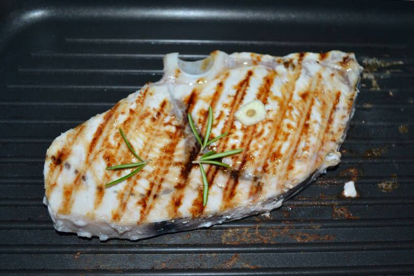 2 cuocere pesce spada