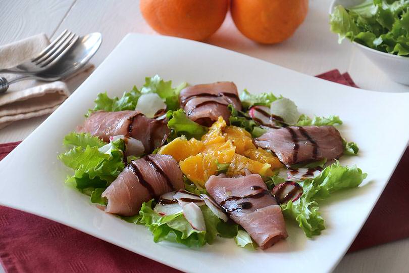 Insalata con tonno e arancia