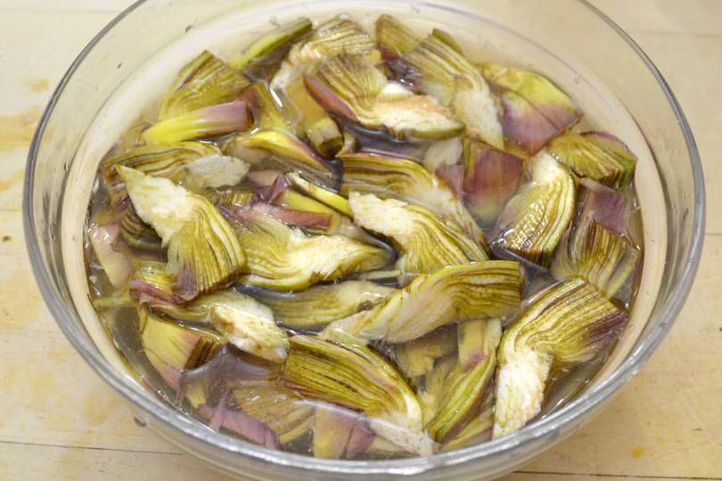 2 carciofi in acqua e limone