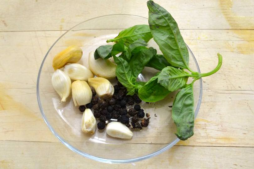 3 aglio pepe basilico