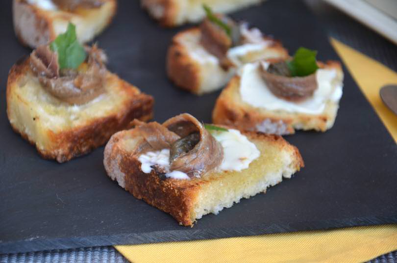 bruschette burro acciughe