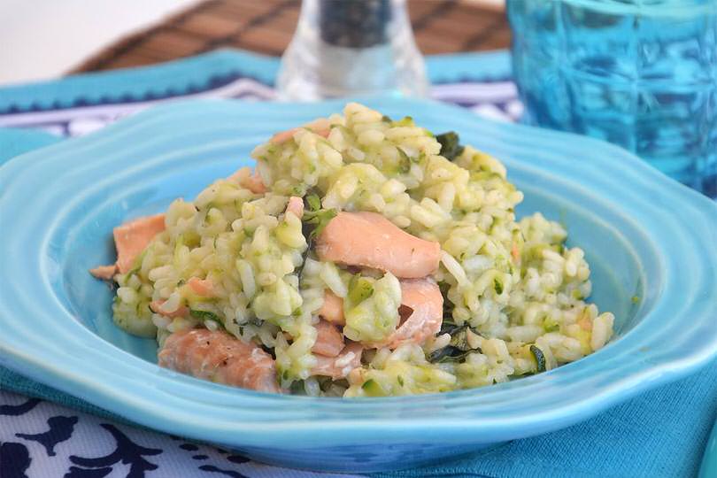 Risotto con zucchine e salmone