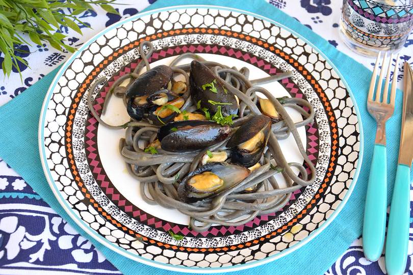 Spaghetti con le cozze in bianco