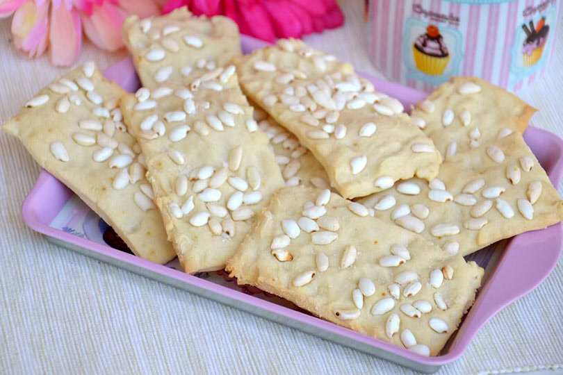 Crackers al riso soffiato