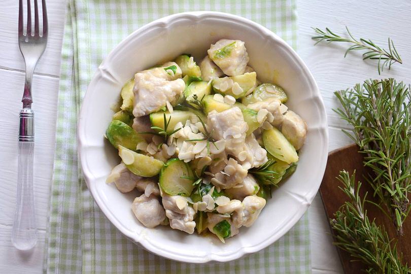 Pollo con cavoletti di Bruxelles