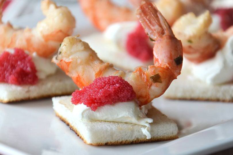 tartine con gamberi
