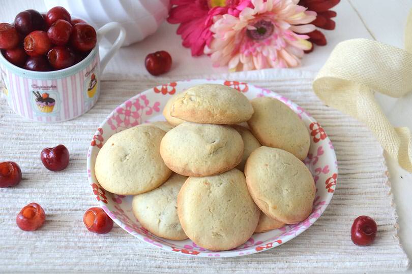 Biscotti alle ciliegie