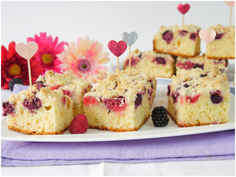 Torta frutti di bosco e crumble