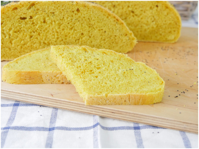 Pane alla curcuma