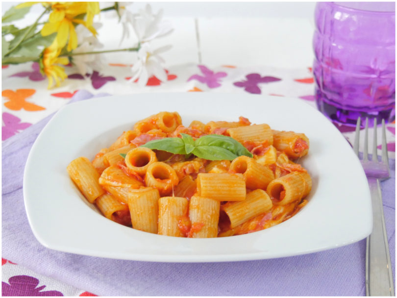 Pasta salame e scamorza
