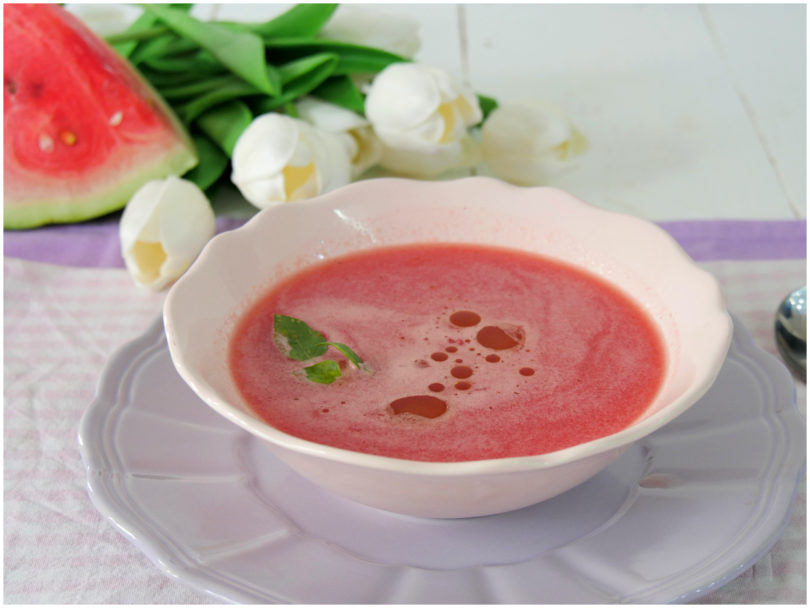 Zuppa di anguria e pomodoro