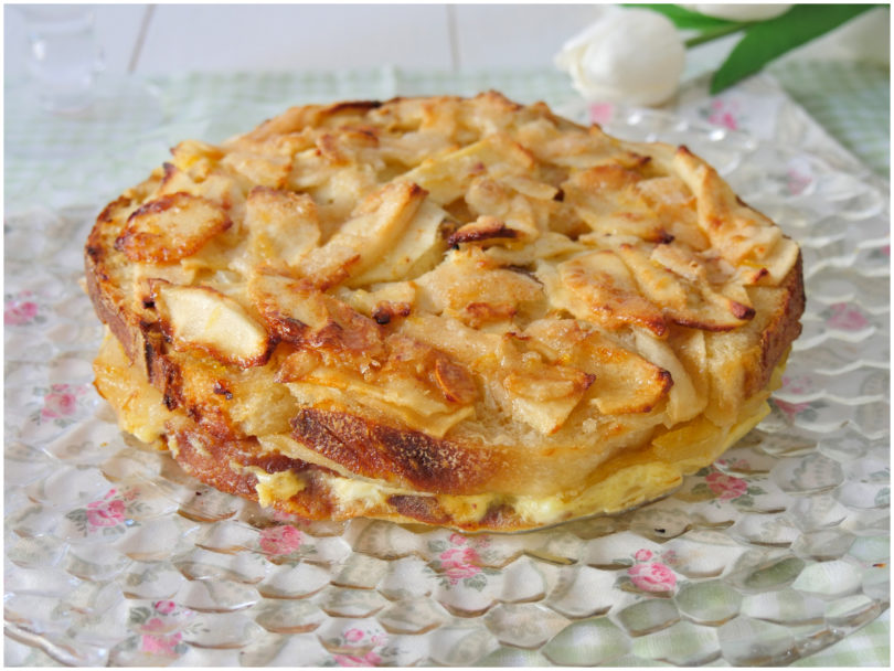 Torta di mele e pane