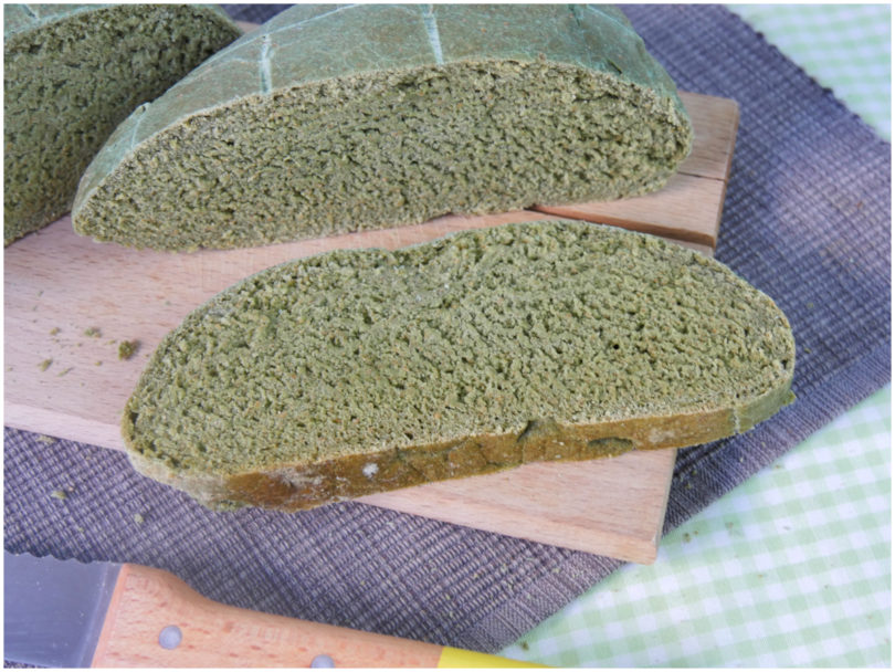 Pane alla spirulina